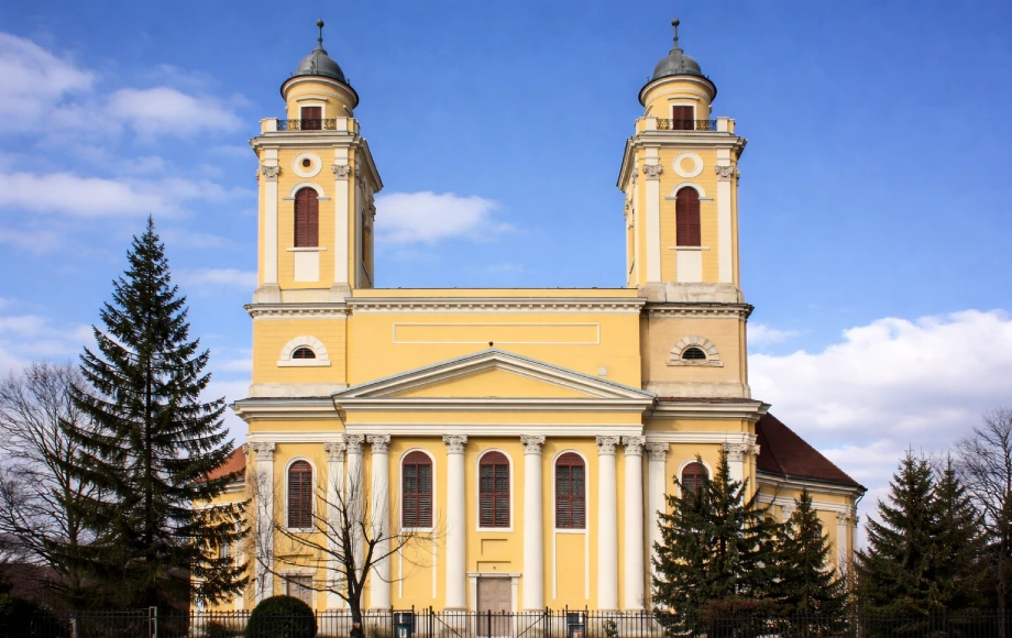 Primul contract cu Institutul Național al Patrimoniului